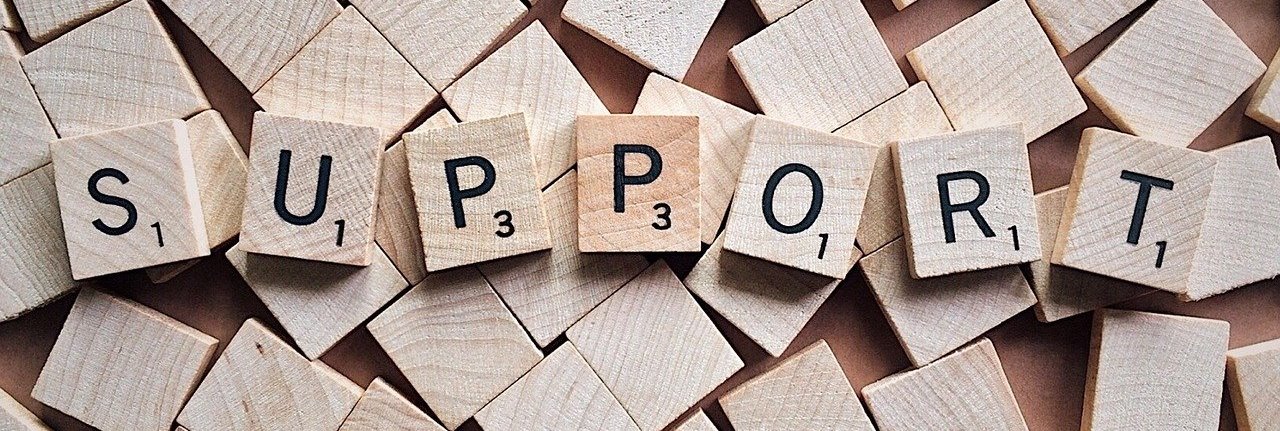 "Support" aus Buchstaben gelegt "Support" aus Buchstaben gelegt